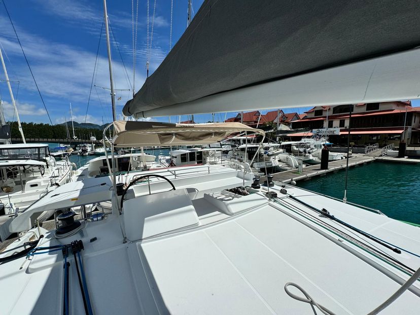 Lagoon 45 ZIL SEASHELL
