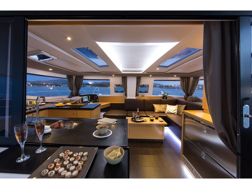 Fountaine Pajot 44 Lycia