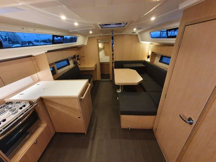 Bavaria Yachtbau C42 ERMIS