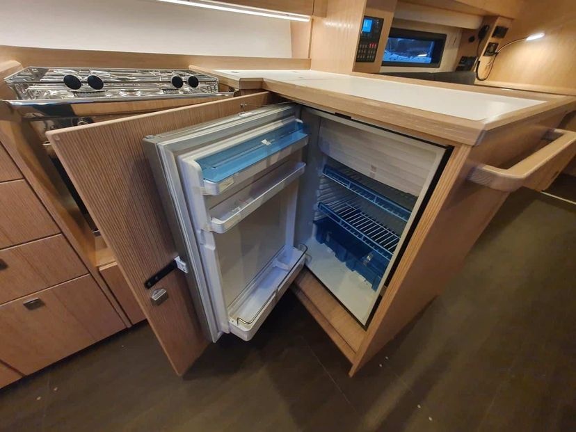 Bavaria Yachtbau C42 ERMIS
