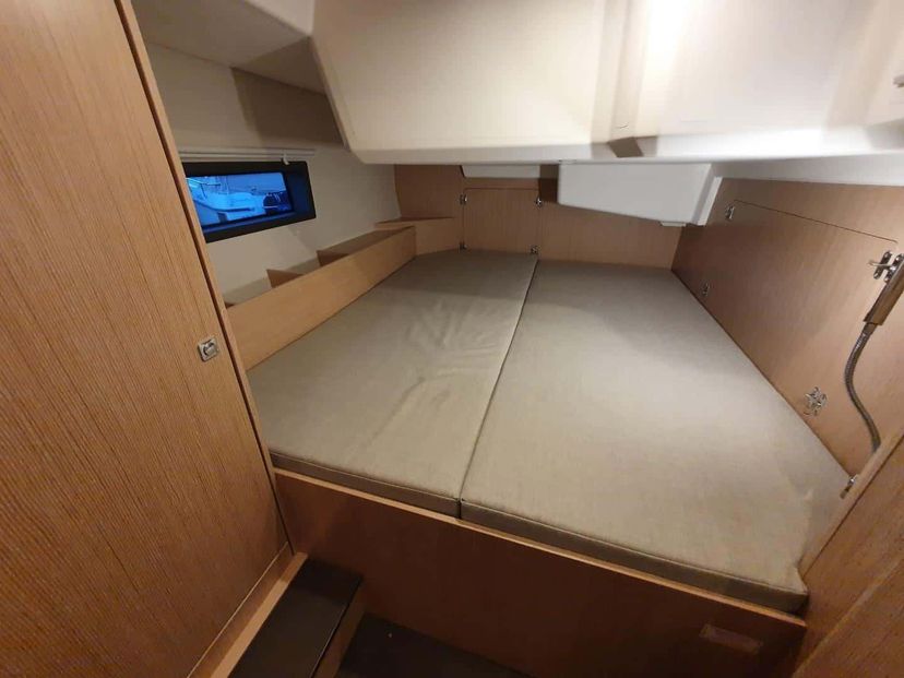 Bavaria Yachtbau C42 ERMIS
