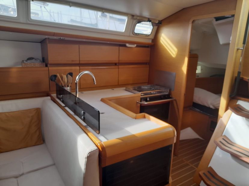 Jeanneau 43 Mira