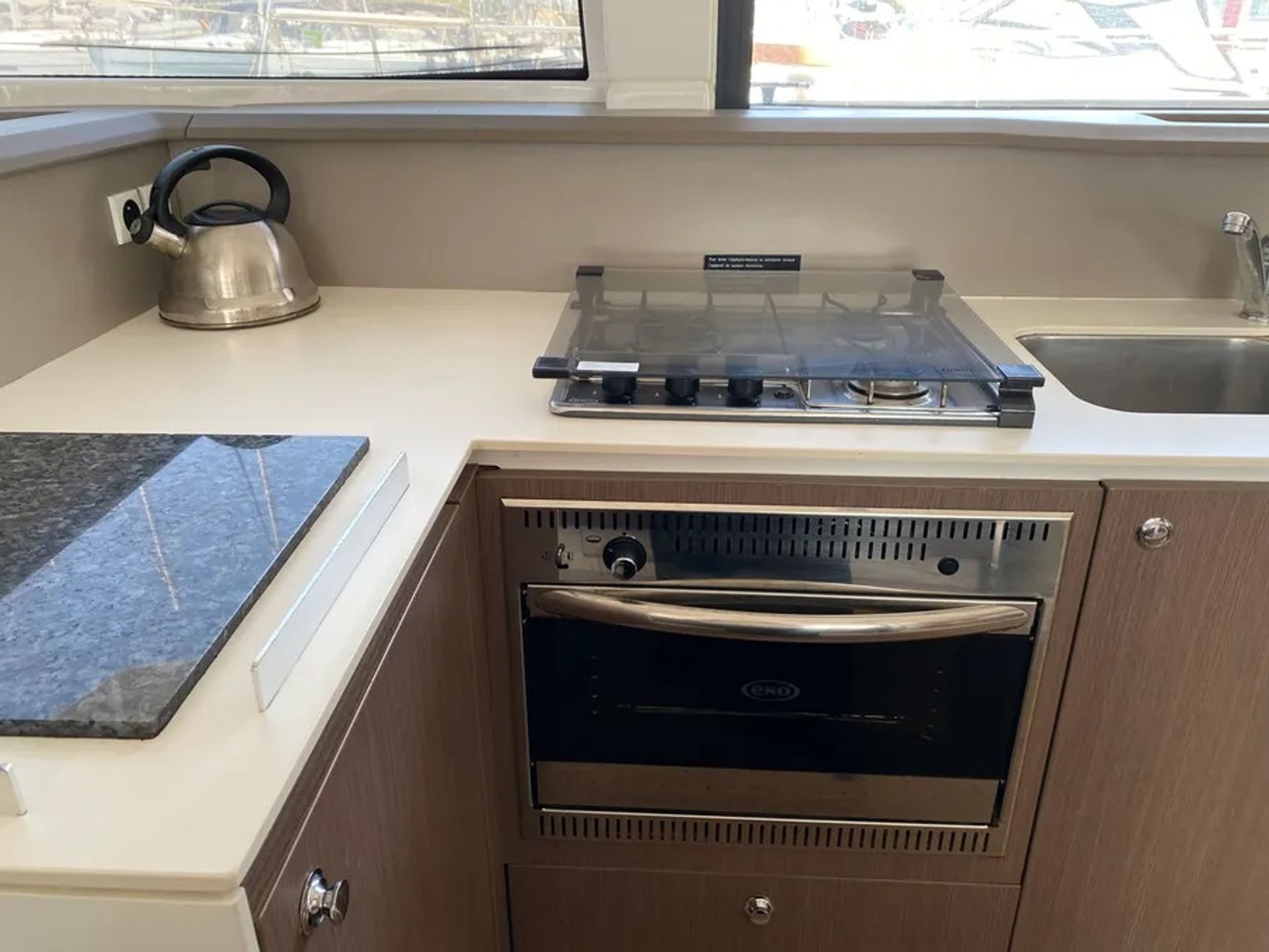 6813121087804264_kitchen_5.jpg