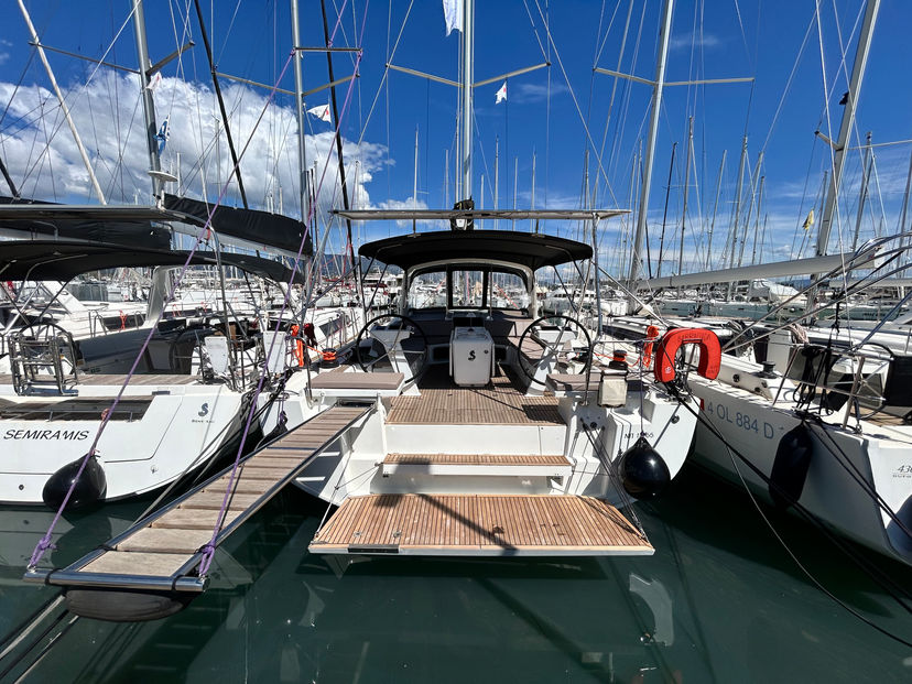 Beneteau OCEANIS 51.1 Barracuda (Refit 2026 - A/C - Generator - Electric Heads - 12 Pax)