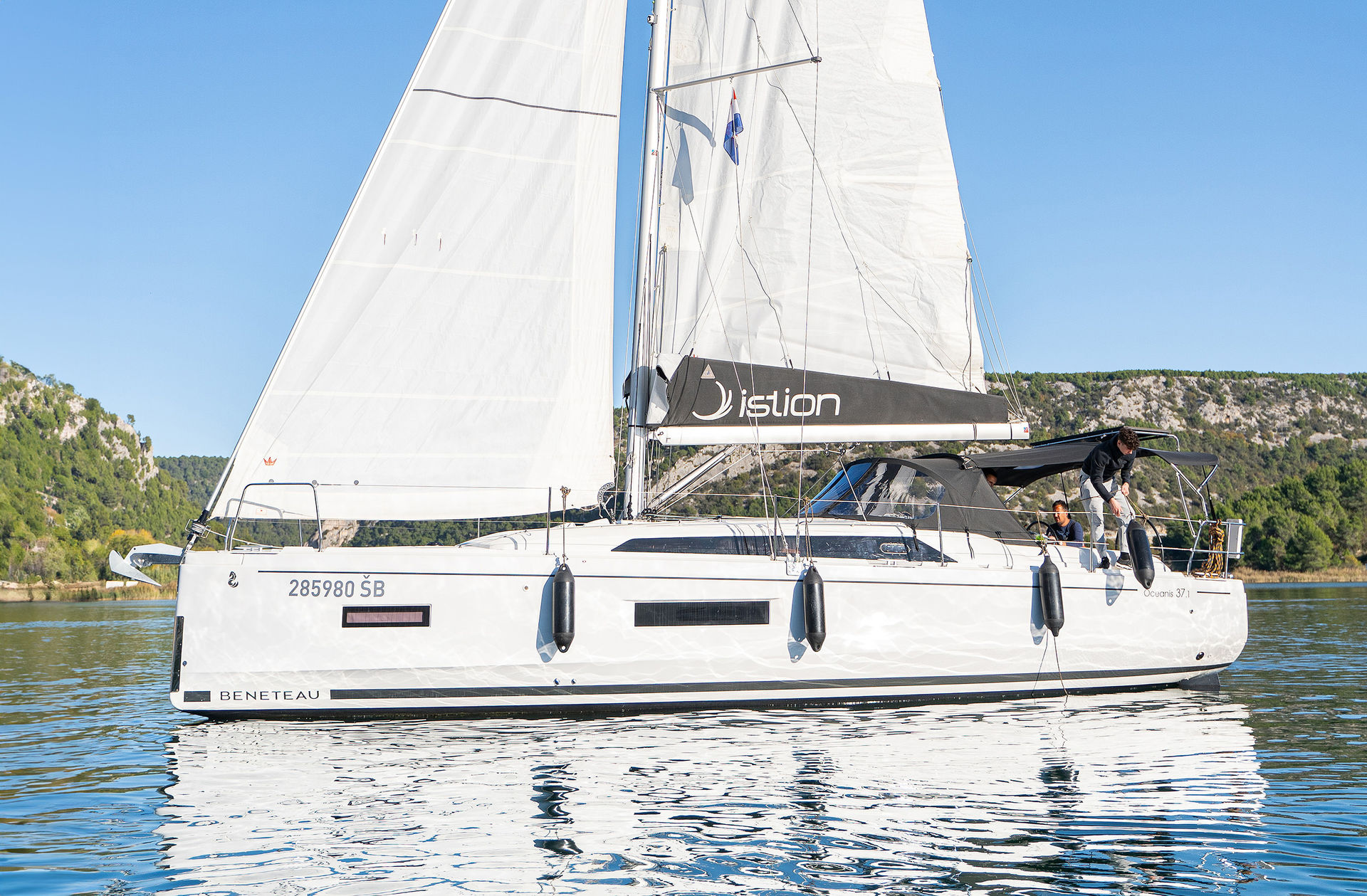 68462961776001909_Oceanis37.1_n2.jpg