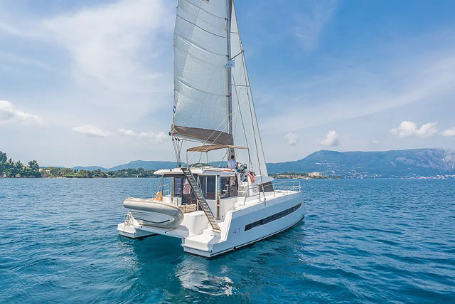 Bali Catamarans BALI 4.1 GALASSIA (Electric WC, Solar Panels, 1 SUP free of charge)