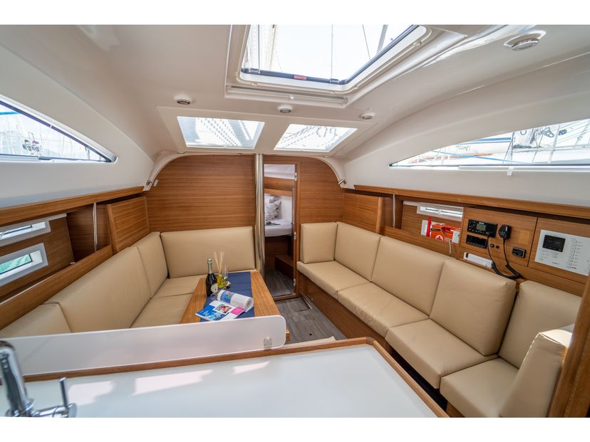 Elan IMPRESSION 40.1 Olelole