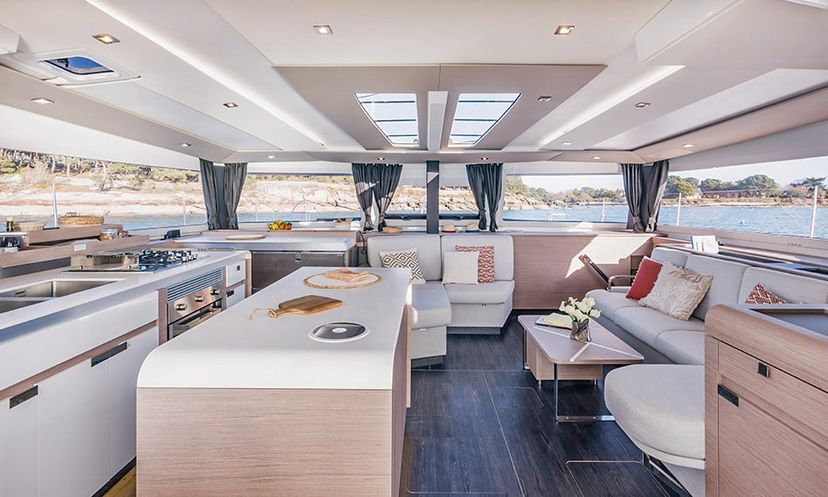 Fountaine Pajot ALTHEA