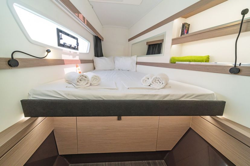 Fountaine Pajot 40 Prodigy