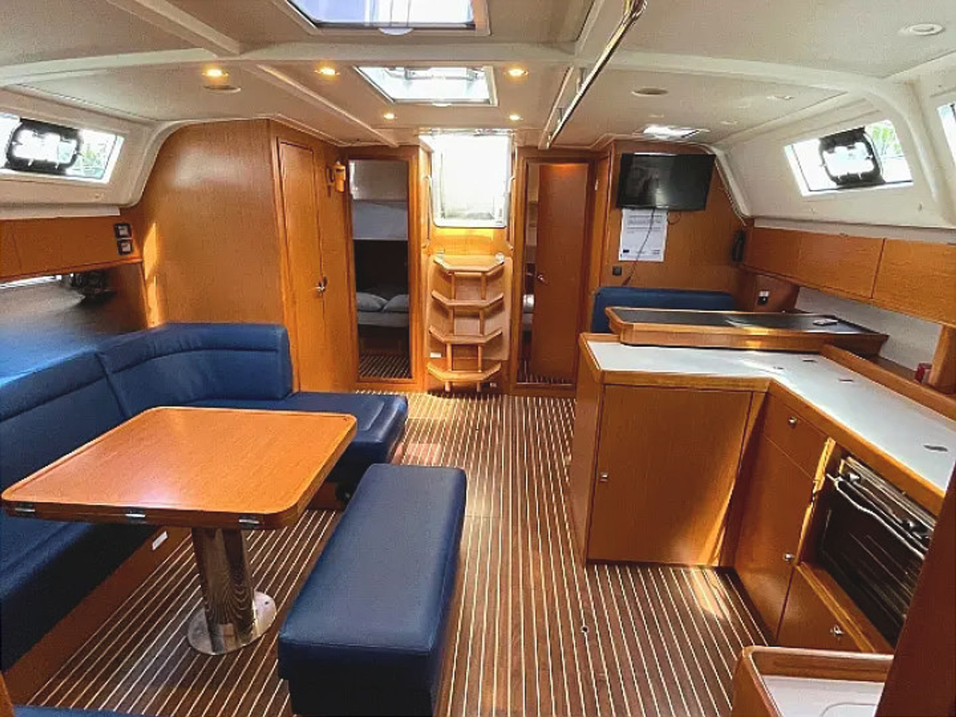 6895729000000105838_Prince_Nikolaos_interior.jpg