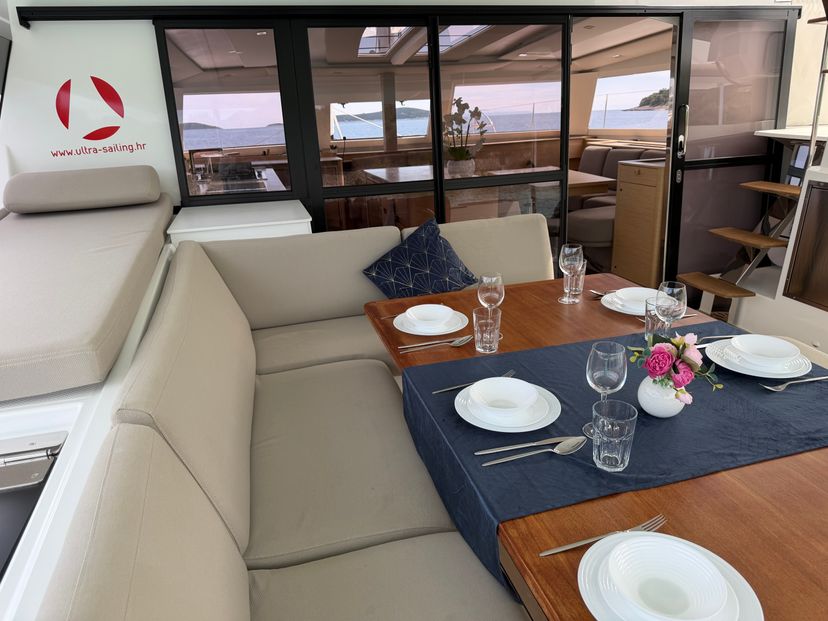 Fountaine Pajot 51 SUNRISE