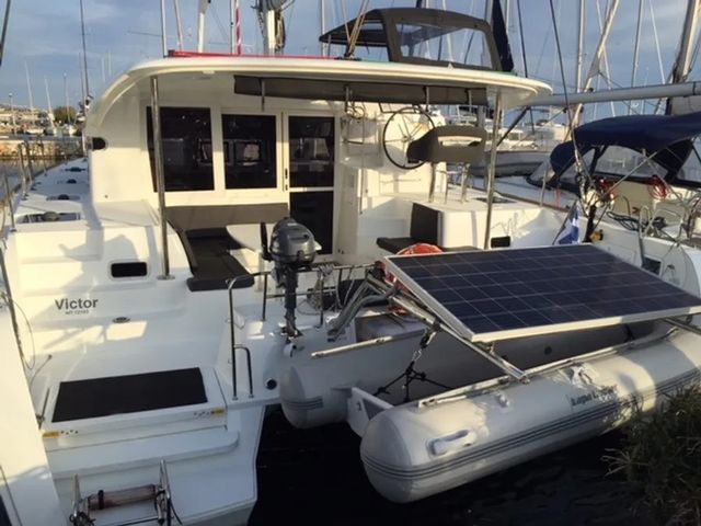 Lagoon 40 VICTOR (Solar Panels, Electric WC, 12 pax, convertible saloon table, 1 SUP free of charge)