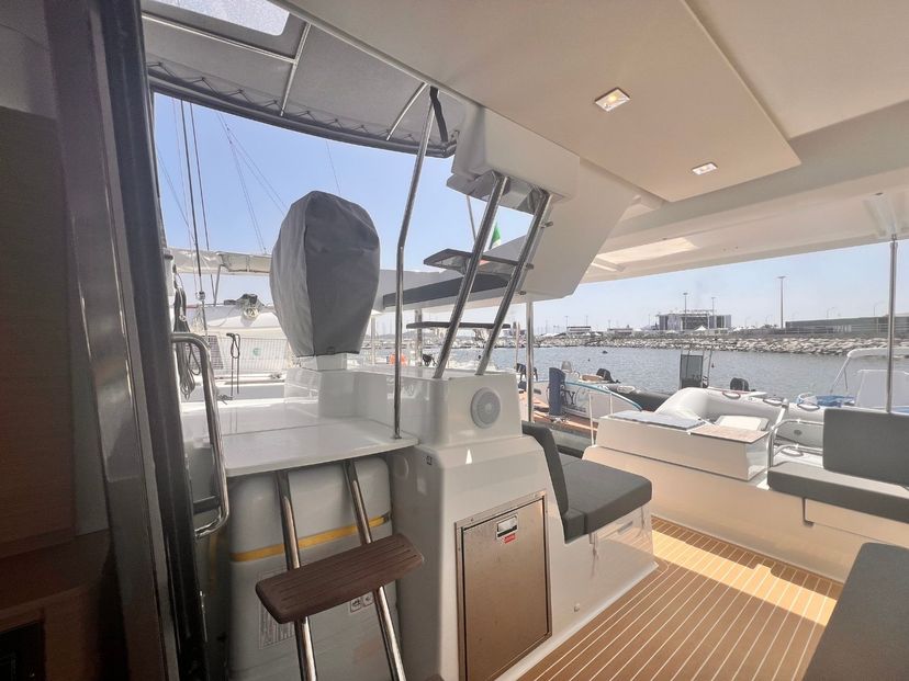 Fountaine Pajot 42 Bollinger
