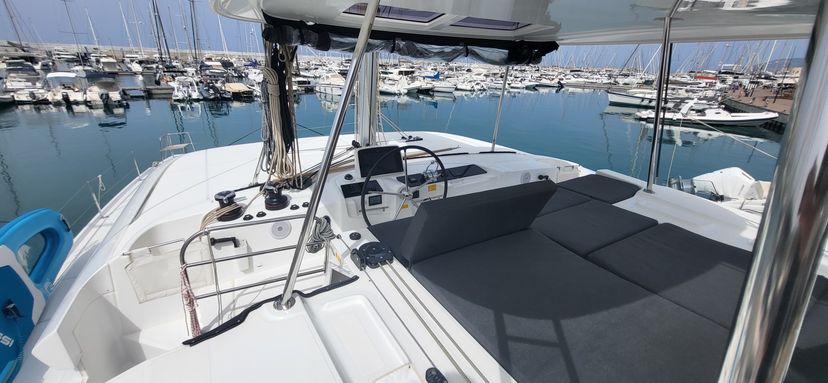 Lagoon 46 Blue Moon