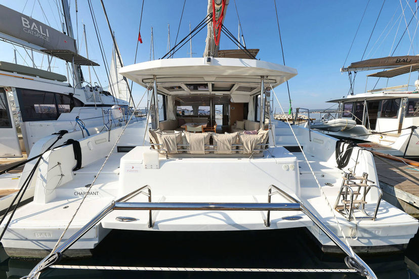 Bali Catamarans 4.2 Sahar