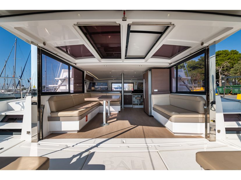 Bali Catamarans 4.3 Alba