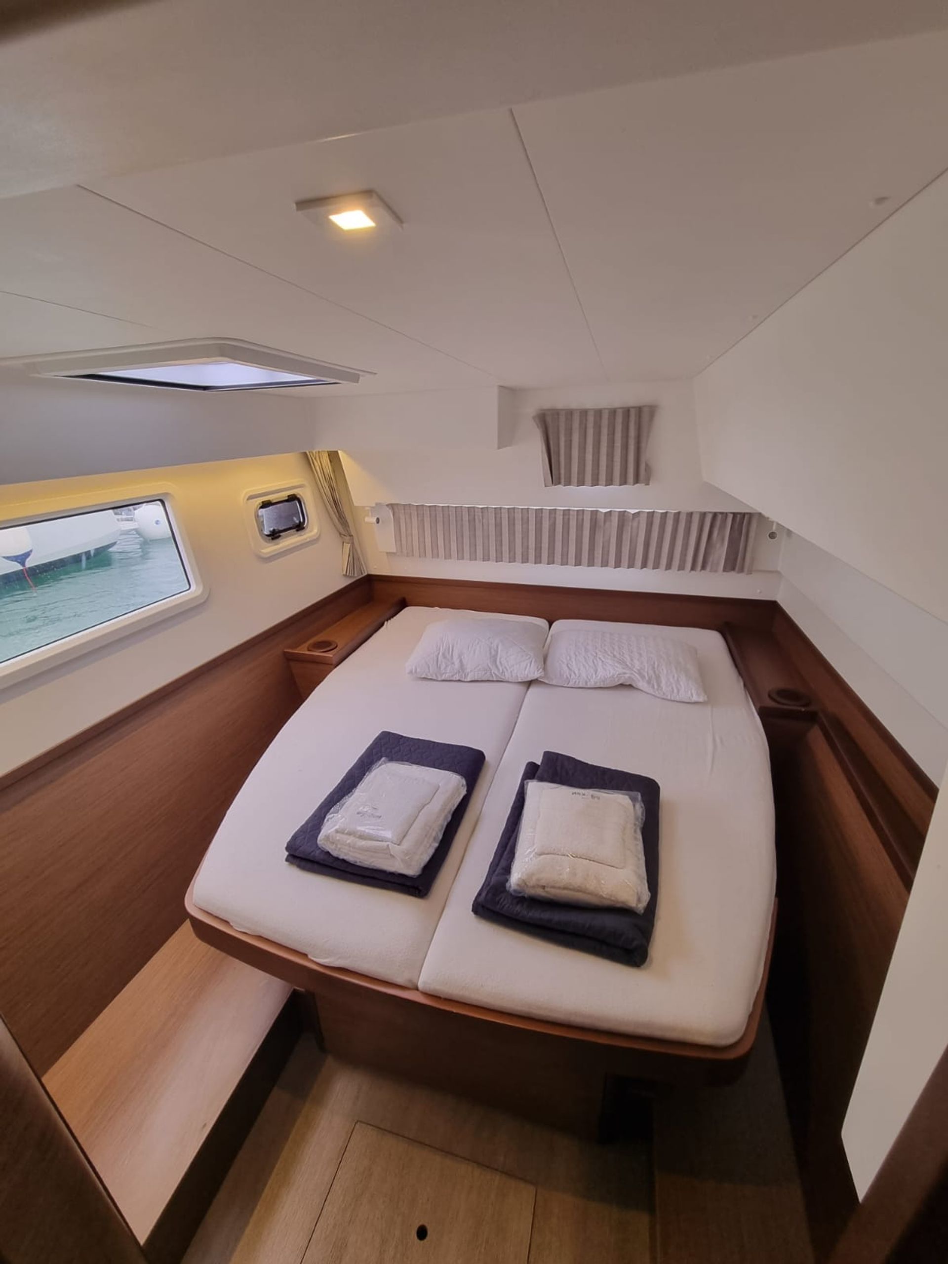7157685290000107709_Interior_4.jpg