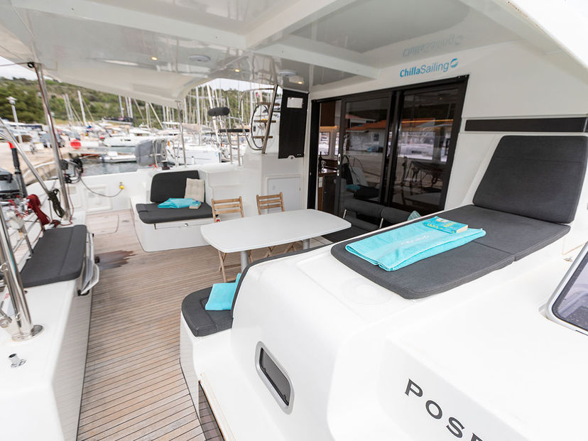 Lagoon 42 POSEIDON 2021 (air condition, generator)