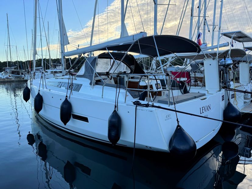 Dufour Yachts 43 Levan