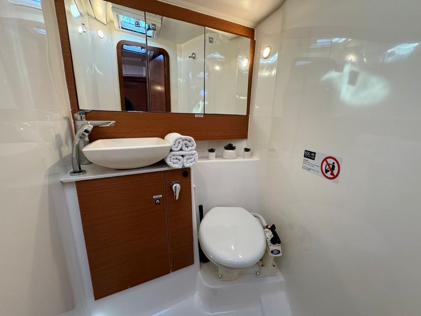 Dufour Yachts 43 Levan