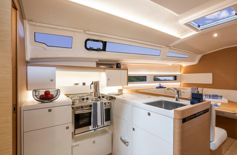 Jeanneau 41 Akita
