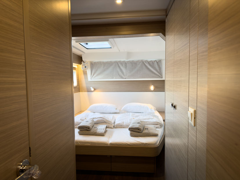 Lagoon 43 Fox