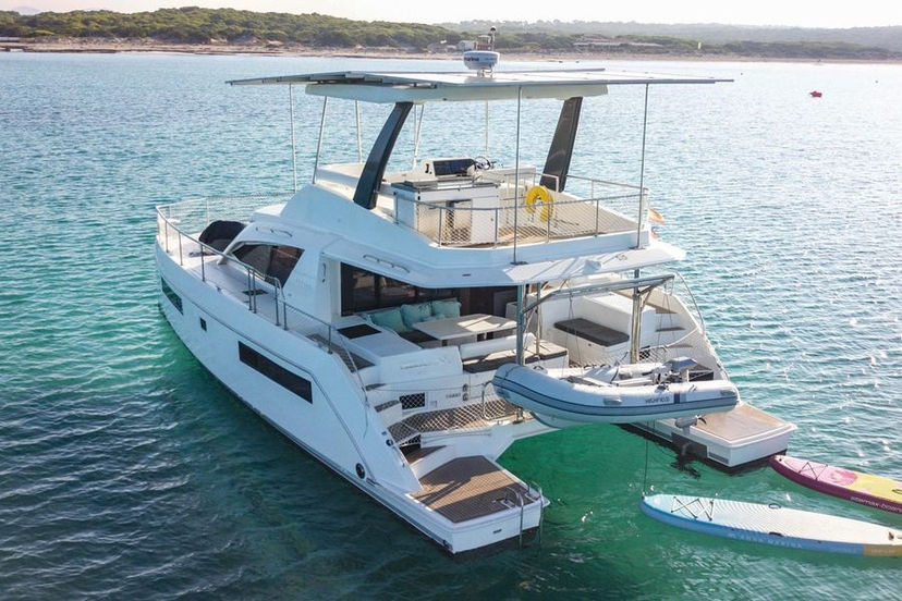 Leopard Catamarans 43 LEOPARD 43 PAULINE POWERCAT 