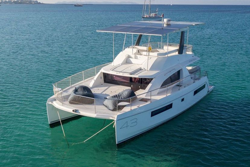Leopard Catamarans 43 LEOPARD 43 PAULINE POWERCAT 