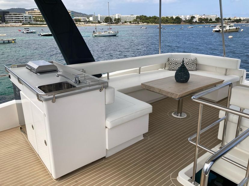 Leopard Catamarans 43 LEOPARD 43 PAULINE POWERCAT 