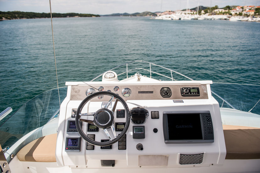 Fairline Boats 42 Solitaire