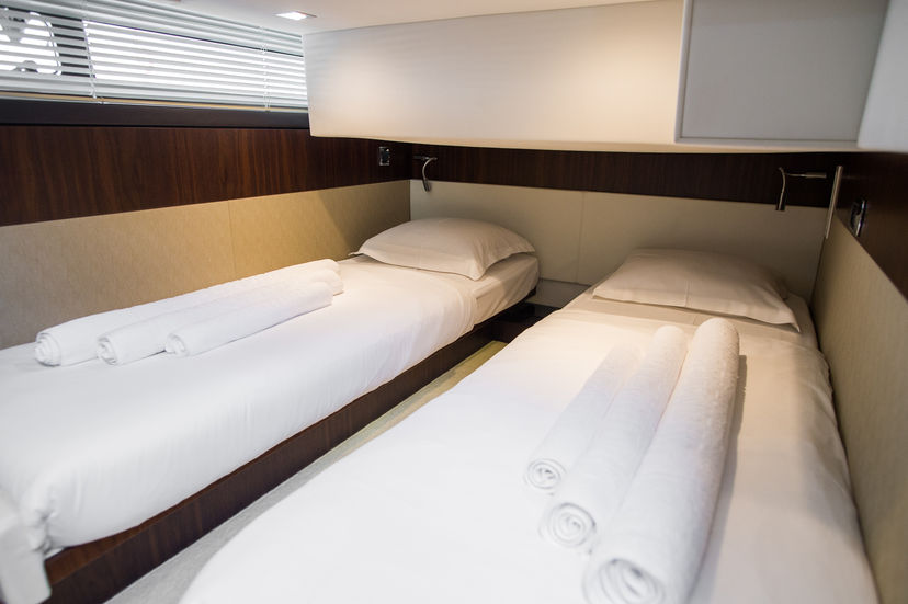 Fairline Boats 42 Solitaire