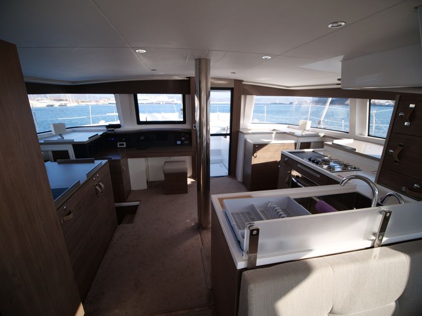 Bali Catamarans 4.8  EAGLE