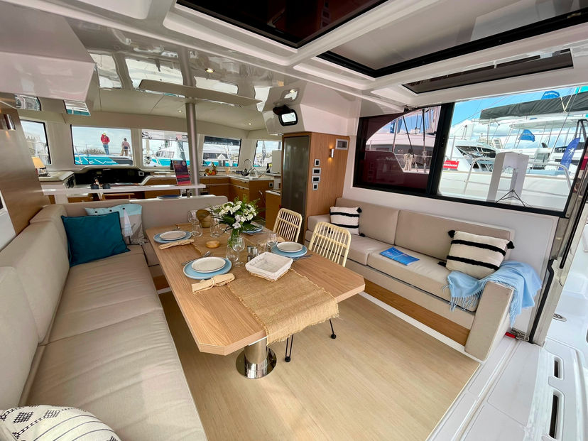 Bali Catamarans CATSPACE Premium +
