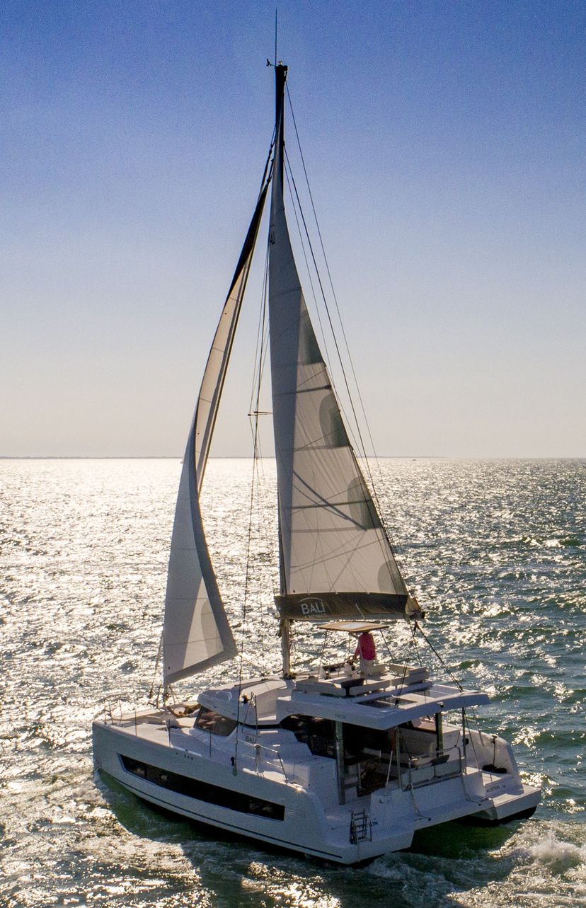 Bali Catamarans CATSPACE Premium +