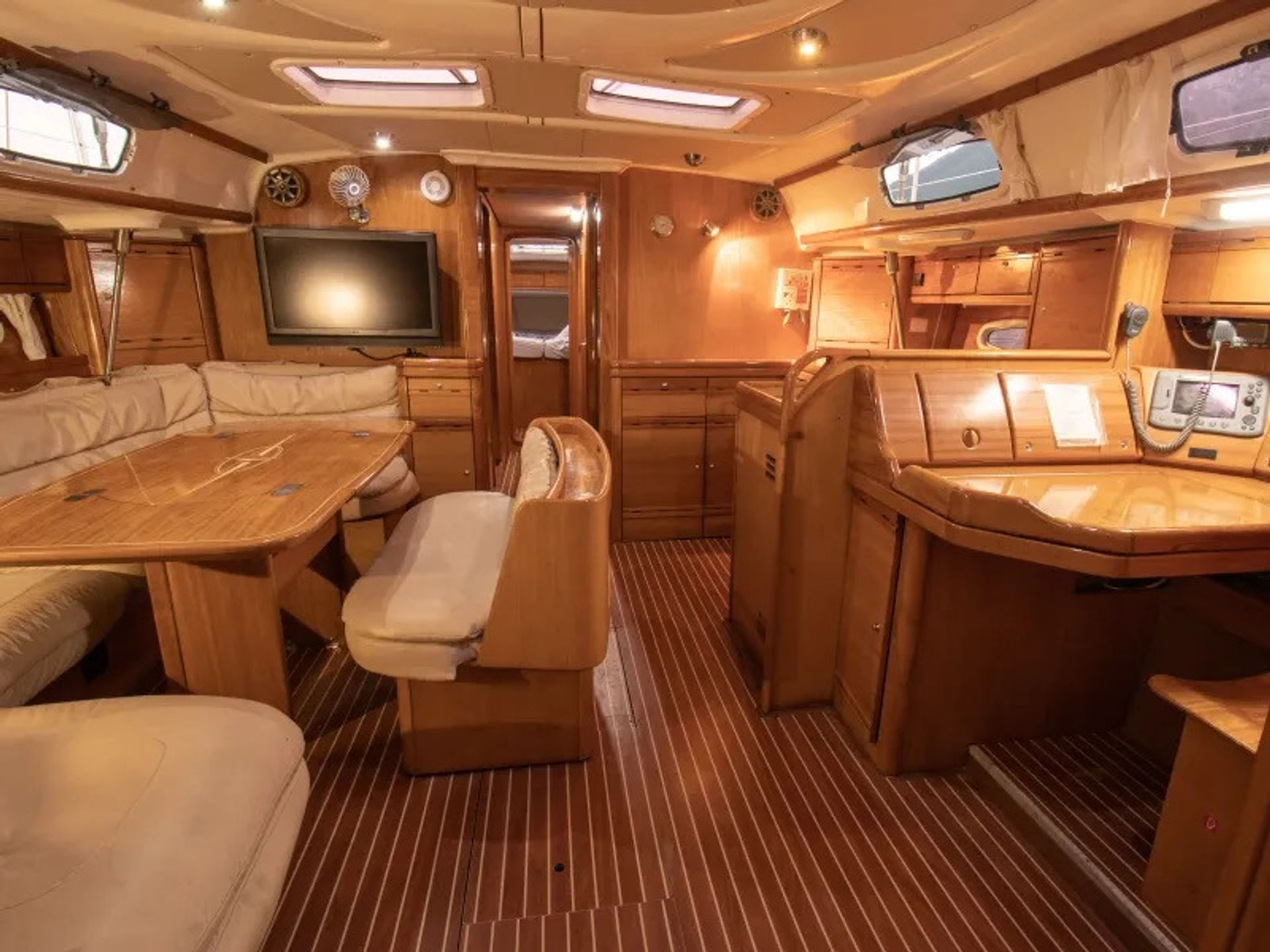 7326100350000107954_Paolo_interior.jpg