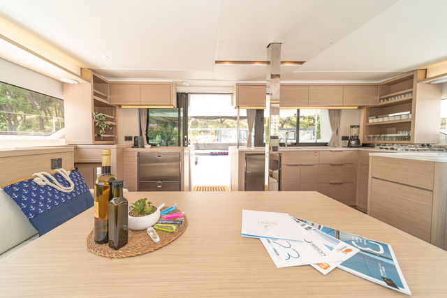 Lagoon 46 White Pearl