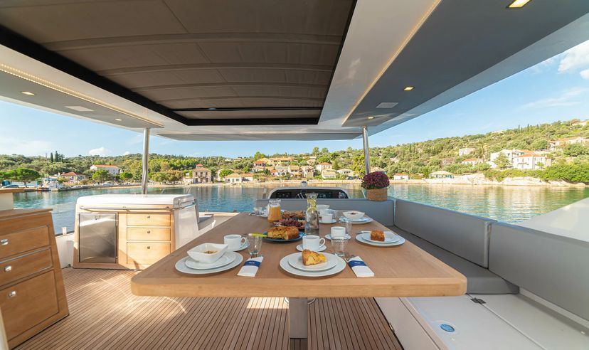 Aventura Catamarans 50 Kamchatka