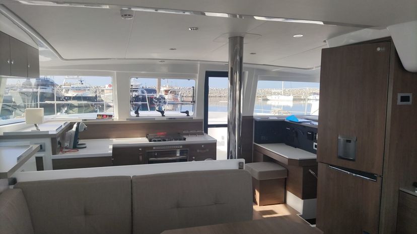 Bali Catamarans 4.2 Blitz