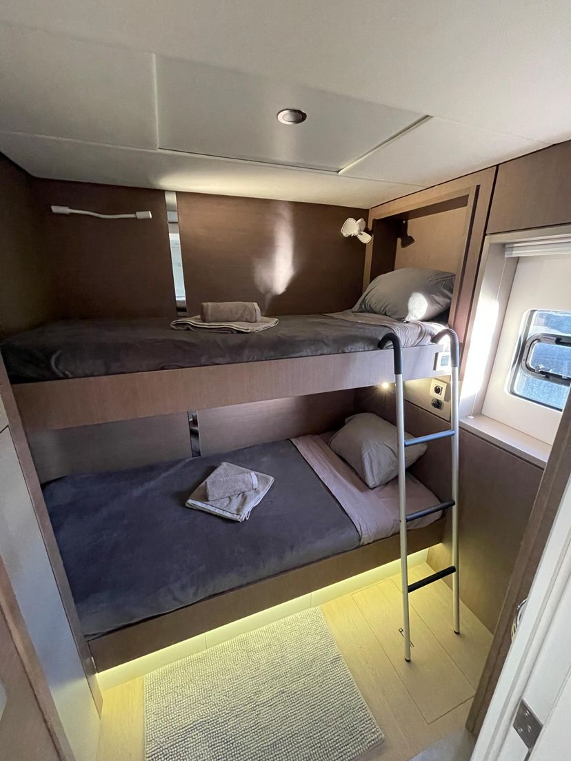 Bali Catamarans 4.8  Vitamine