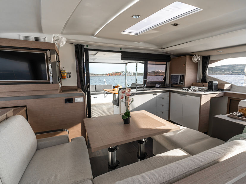 Fountaine Pajot 40 Carpe Vitam