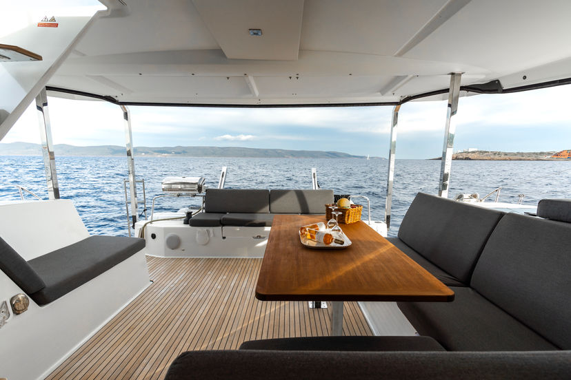 Fountaine Pajot 40 Carpe Vitam