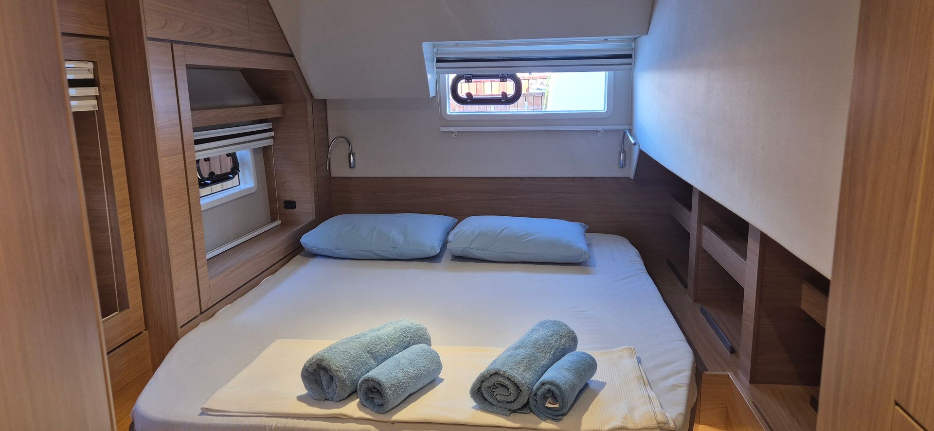 7403046260000103638_interior_7.jpg