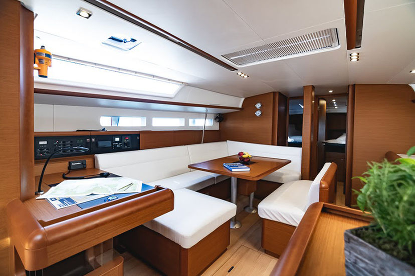 Jeanneau 51 Pinta