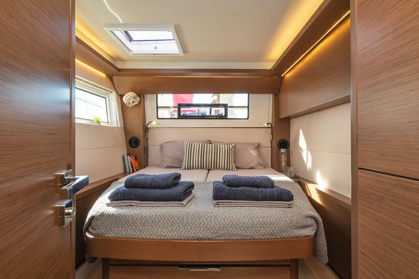 Lagoon 50 Spiros (ONLY SKIPPERED)