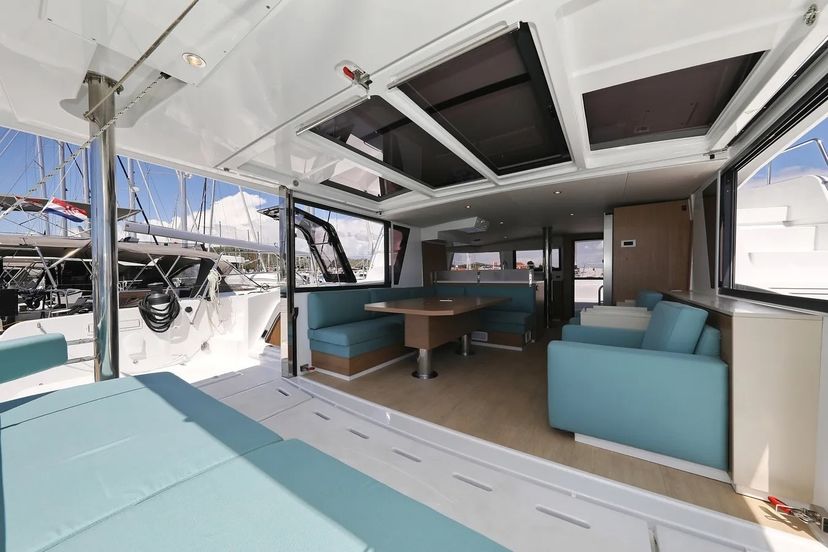 Bali Catamarans 4.6 Brain