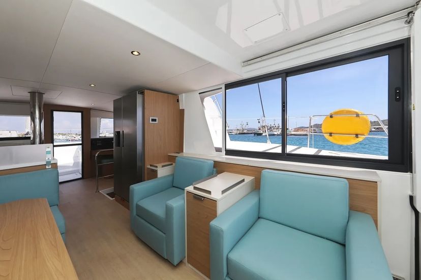 Bali Catamarans 4.6 Brain