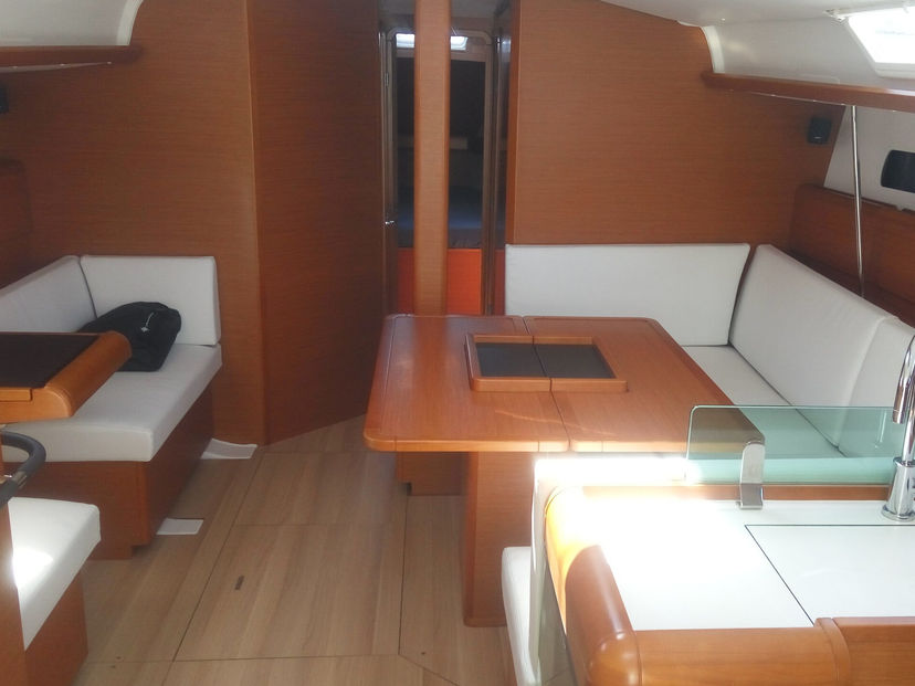 Jeanneau 49 GENESIS