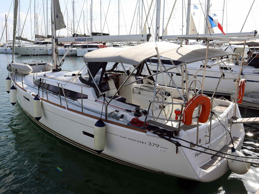 Jeanneau 37 OYSTER SHELL