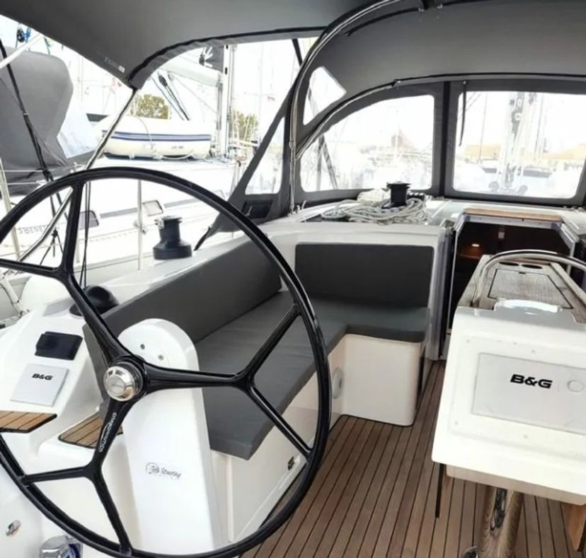 Bavaria Yachtbau C42 OKTANA