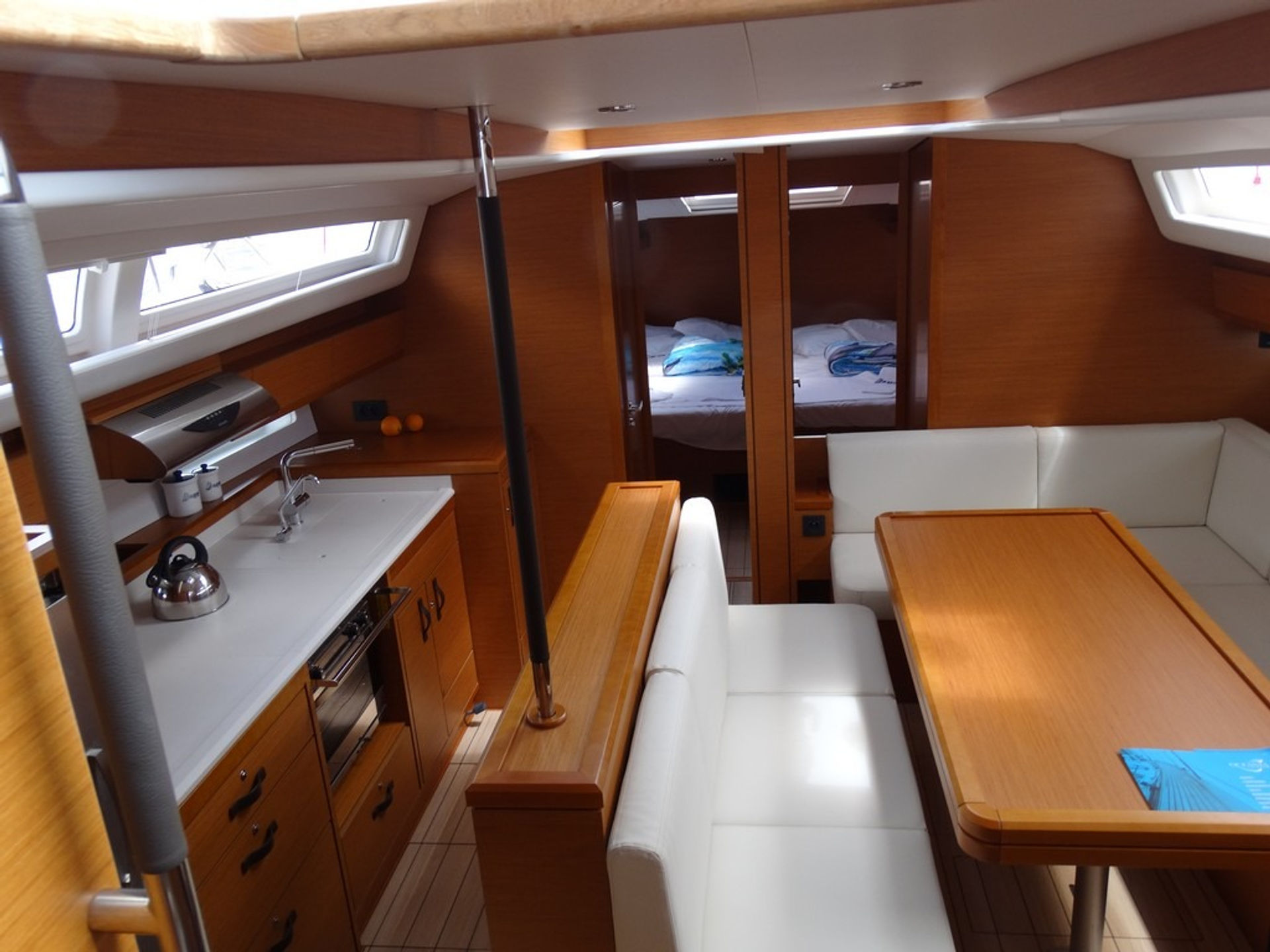 7478471370000100171_il_Sole_interior.jpg